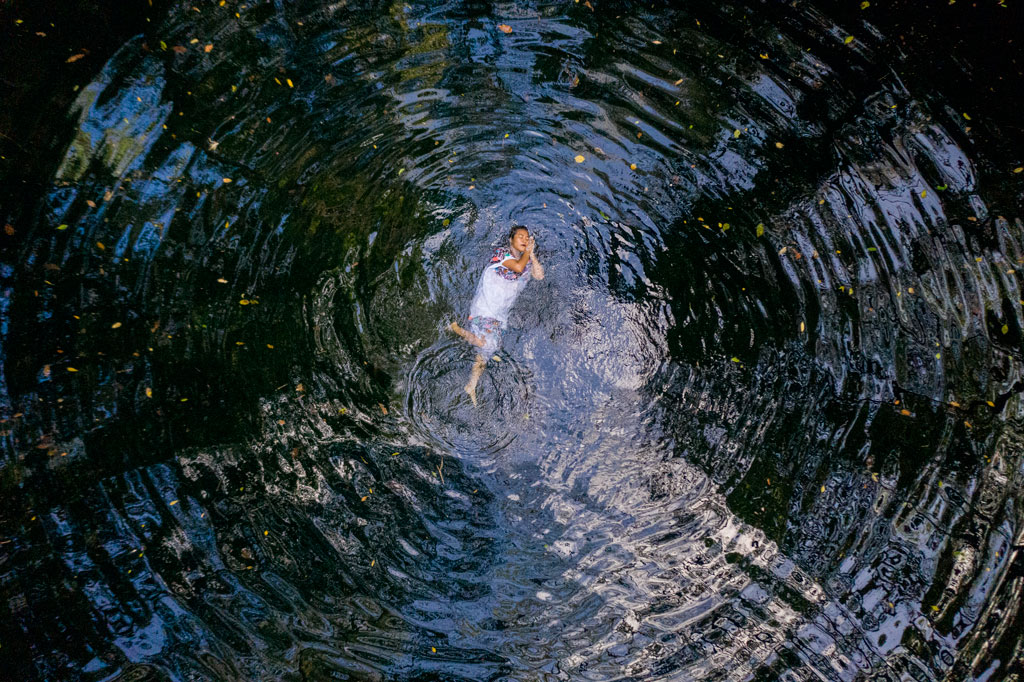 Adriana Uex, Susurros desde el vientre